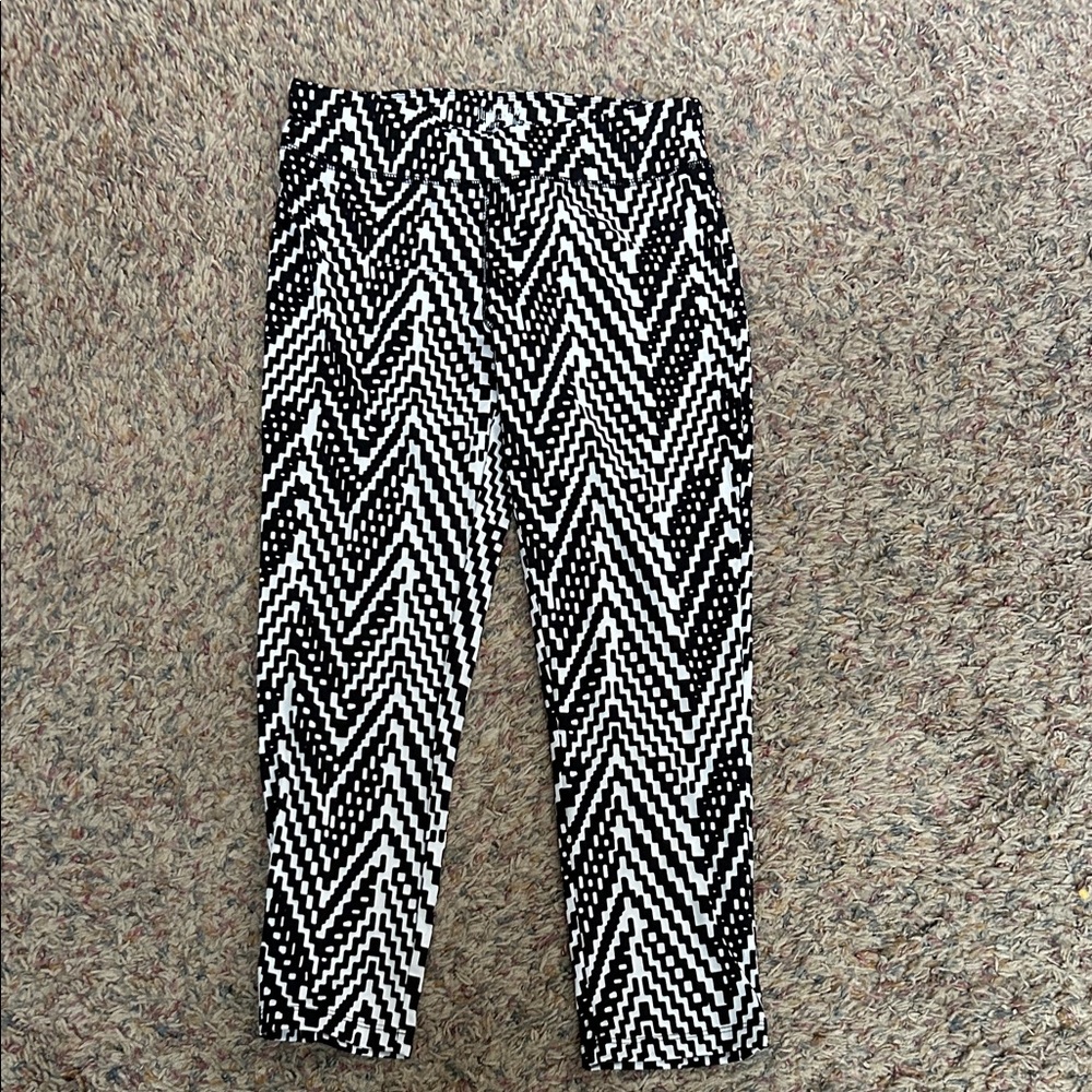 Flirtitude Black and White Zigzag 7/8 Pants